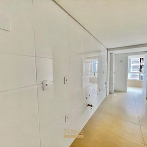 Apartamento com 84m², 2 dormitórios, 1 suíte, 1 vaga no San Pietro em Torres para Comprar