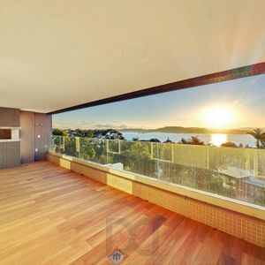 Belíssimo apartamento no Bairro Vila Conceição com 193m² privativos, 3 suítes e 4 vagas de garagem, no condomínio Altos da Chácara.