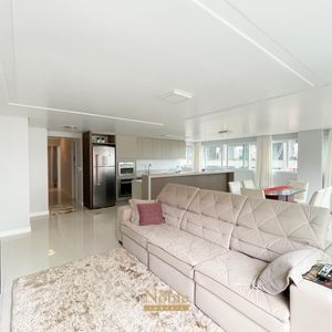 Apartamento com 124m², 3 dormitórios, 3 suítes, 2 vagas no Lê Classic em Torres para Comprar