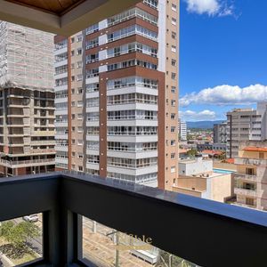 Apartamento com 153m², 4 dormitórios, 1 suíte, 1 vaga no Monte Carlo em Torres para Comprar