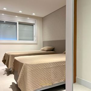 Apartamento com 130m², 3 dormitórios, 1 suíte, 2 vagas no Monterrey em Torres para Comprar