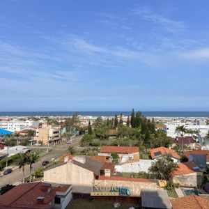 Apartamento com 144m², 3 dormitórios, 3 suítes, 2 vagas no Tutto Residenziale em Torres para Comprar