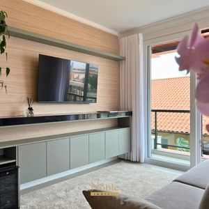 Apartamento com 69m², 2 dormitórios, 1 suíte, 1 vaga no Residencial Acrópole em Torres para Comprar