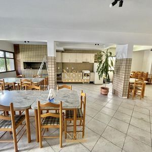 Apartamento com 98m², 3 dormitórios, 1 suíte, 1 vaga no Mar de Flores em Torres para Comprar