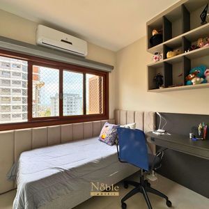 Apartamento com 161m², 4 dormitórios, 4 suítes, 2 vagas no Mare Blu em Torres para Comprar