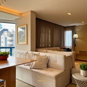 Apartamento com 180m², 3 dormitórios, 1 suíte, 2 vagas no Debret em Torres para Comprar