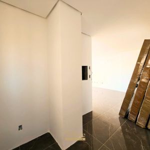 Apartamento com 119m², 3 dormitórios, 3 suítes, 2 vagas no La Vistara em Torres para Comprar