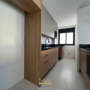 Apartamento com 110m², 3 dormitórios, 1 suíte, 2 vagas no LONDON em Torres para Comprar