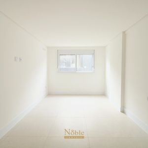 Apartamento com 130m², 3 dormitórios, 1 suíte, 2 vagas no Monterrey em Torres para Comprar