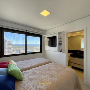 Apartamento, 2 dormitórios, 2 suítes, 2 vagas no Absoluto em Torres para Comprar
