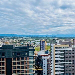 Apartamento com 142m², 3 dormitórios, 3 suítes, 2 vagas no Voga em Torres para Comprar