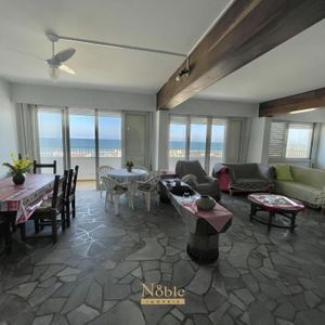 Apartamento com 236m², 4 dormitórios, 1 suíte, 1 vaga no Panorama em Torres para Comprar