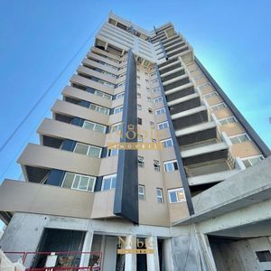 Apartamento com 93m², 2 dormitórios, 2 suítes, 2 vagas no Bella Vita em Torres para Comprar