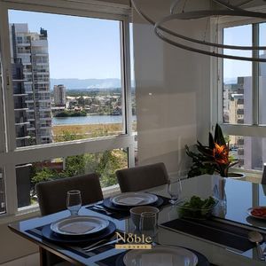 Apartamento, 4 dormitórios, 4 suítes, 2 vagas no Golden Tower em Torres para Comprar