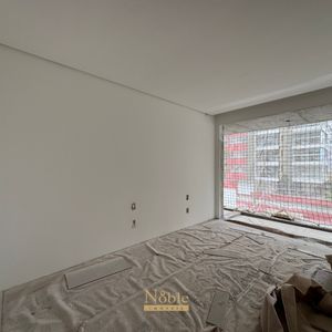Apartamento com 80m², 2 dormitórios, 1 suíte, 2 vagas no Mirage em Torres para Comprar