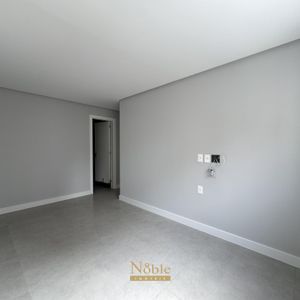 Apartamento com 90m², 2 dormitórios, 2 suítes, 2 vagas no Maui Residencial em Torres para Comprar