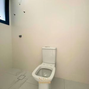 Apartamento com 88m², 2 dormitórios, 1 suíte, 2 vagas no LONDON em Torres para Comprar