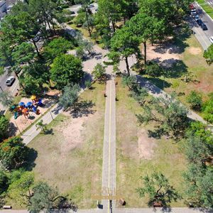 Apartamento com 76m², 2 dormitórios, 1 suíte, 2 vagas no Vesta em Torres para Comprar