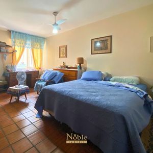 Apartamento com 269m², 4 dormitórios, 3 suítes, 2 vagas no Edificio Santa Helena em Torres para Comprar