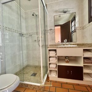 Apartamento com 200m², 4 dormitórios, 4 suítes, 1 vaga no Piazza del Mare em Torres para Comprar