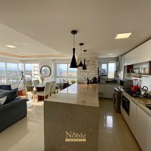 Apartamento com 100m², 3 dormitórios, 1 suíte, 2 vagas no Torre de Athena em Torres para Comprar