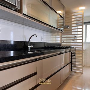 Apartamento com 98m², 3 dormitórios, 1 suíte, 1 vaga no Torre de Athena em Torres para Comprar