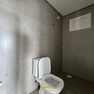 Apartamento com 102m², 3 dormitórios, 1 suíte, 2 vagas no Maui Residencial em Torres para Comprar
