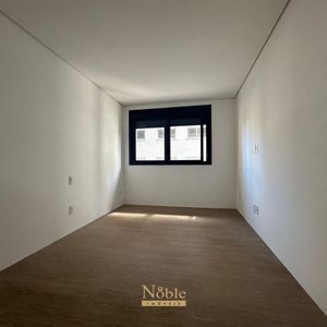 Apartamento com 110m², 3 dormitórios, 1 suíte, 2 vagas no LONDON em Torres para Comprar