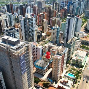 Apartamento com 122m², 3 dormitórios, 1 suíte, 2 vagas no Boreal em Torres para Comprar