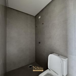 Apartamento com 77m², 2 dormitórios, 1 suíte, 2 vagas no Maui Residencial em Torres para Comprar