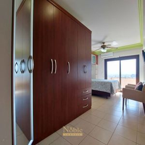 Apartamento com 131m², 3 dormitórios, 1 suíte, 2 vagas no Torre do Sol em Torres para Comprar