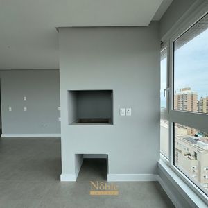 Apartamento com 102m², 3 dormitórios, 1 suíte, 2 vagas no Maui Residencial em Torres para Comprar