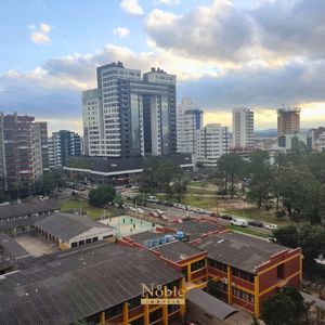 Apartamento com 135m², 3 dormitórios, 3 suítes, 2 vagas no Montalcino em Torres para Comprar