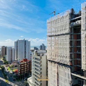 Apartamento com 84m², 2 dormitórios, 1 suíte, 2 vagas no Dom Raphael em Torres para Comprar