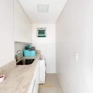 Apartamento com 124m², 3 dormitórios, 3 suítes, 2 vagas no Lê Classic em Torres para Comprar