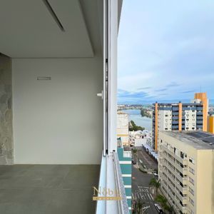 Apartamento com 166m², 2 dormitórios, 2 suítes, 2 vagas no La Vistara em Torres para Comprar