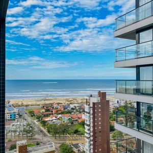 Apartamento com 142m², 3 dormitórios, 3 suítes, 2 vagas no Voga em Torres para Comprar