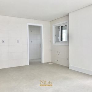 Apartamento com 130m², 3 dormitórios, 1 suíte, 2 vagas no Monterrey em Torres para Comprar