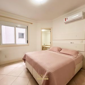 Apartamento com 232m², 4 dormitórios, 4 suítes, 2 vagas no Estevanell em Torres para Comprar