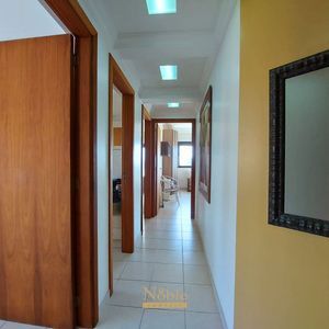 Apartamento com 131m², 3 dormitórios, 1 suíte, 2 vagas no Torre do Sol em Torres para Comprar