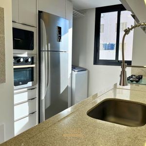 Apartamento com 77m², 2 dormitórios, 2 suítes, 1 vaga no Praça Quatro em Torres para Comprar