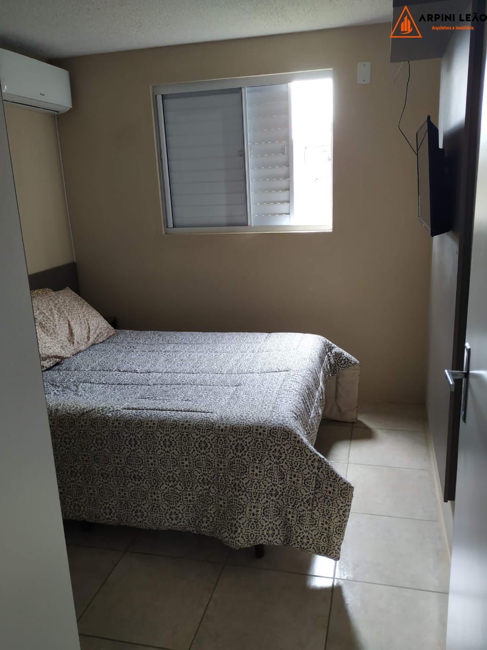 Apartamento à venda com 2 quartos, 43m² - Foto 2