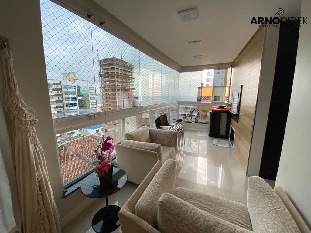 Apartamento à venda com 3 quartos, 142m² - Foto 7