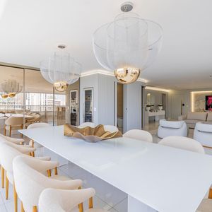 Apartamento de 382 m² no Van Gogh Praça do Sol mobiliado e com vista definitiva