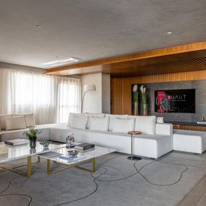 Apartamento à venda no Lodge Vaca Brava , no Setor Bueno com 275 m²