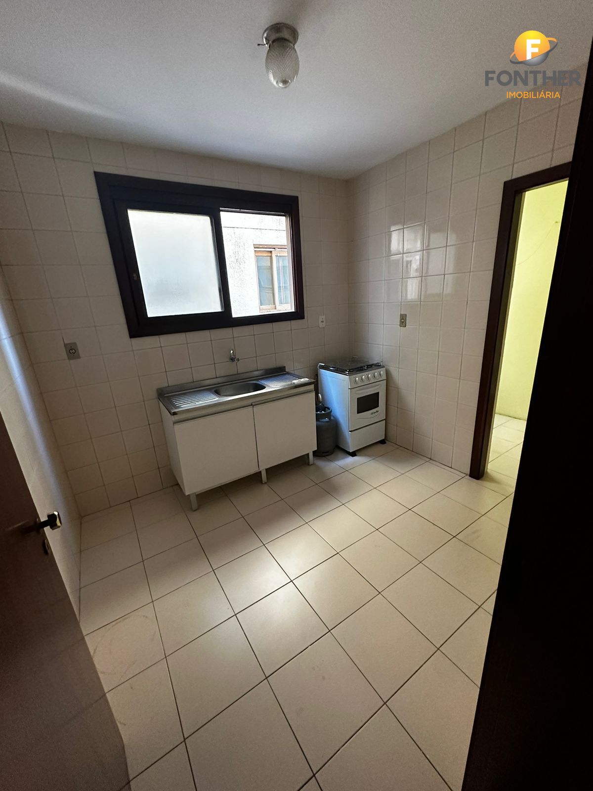 Apartamento à venda com 1 quarto, 75m² - Foto 7