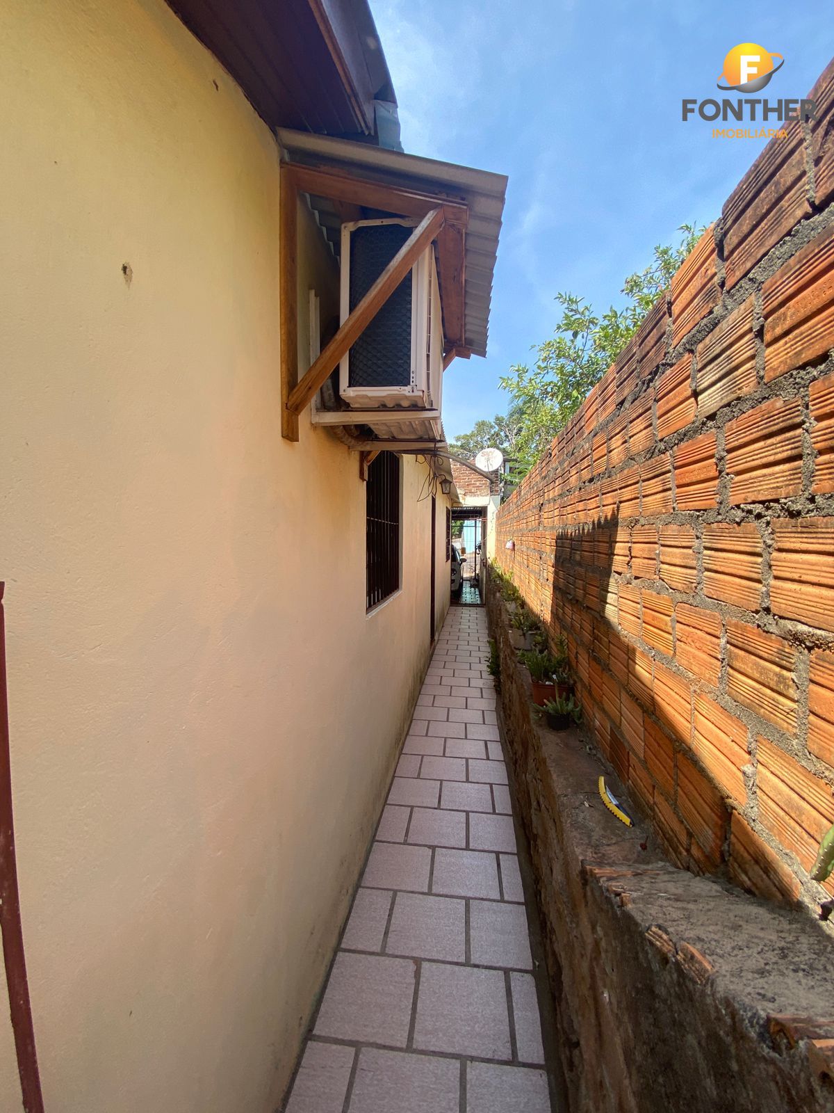 Casa à venda com 3 quartos, 93m² - Foto 14