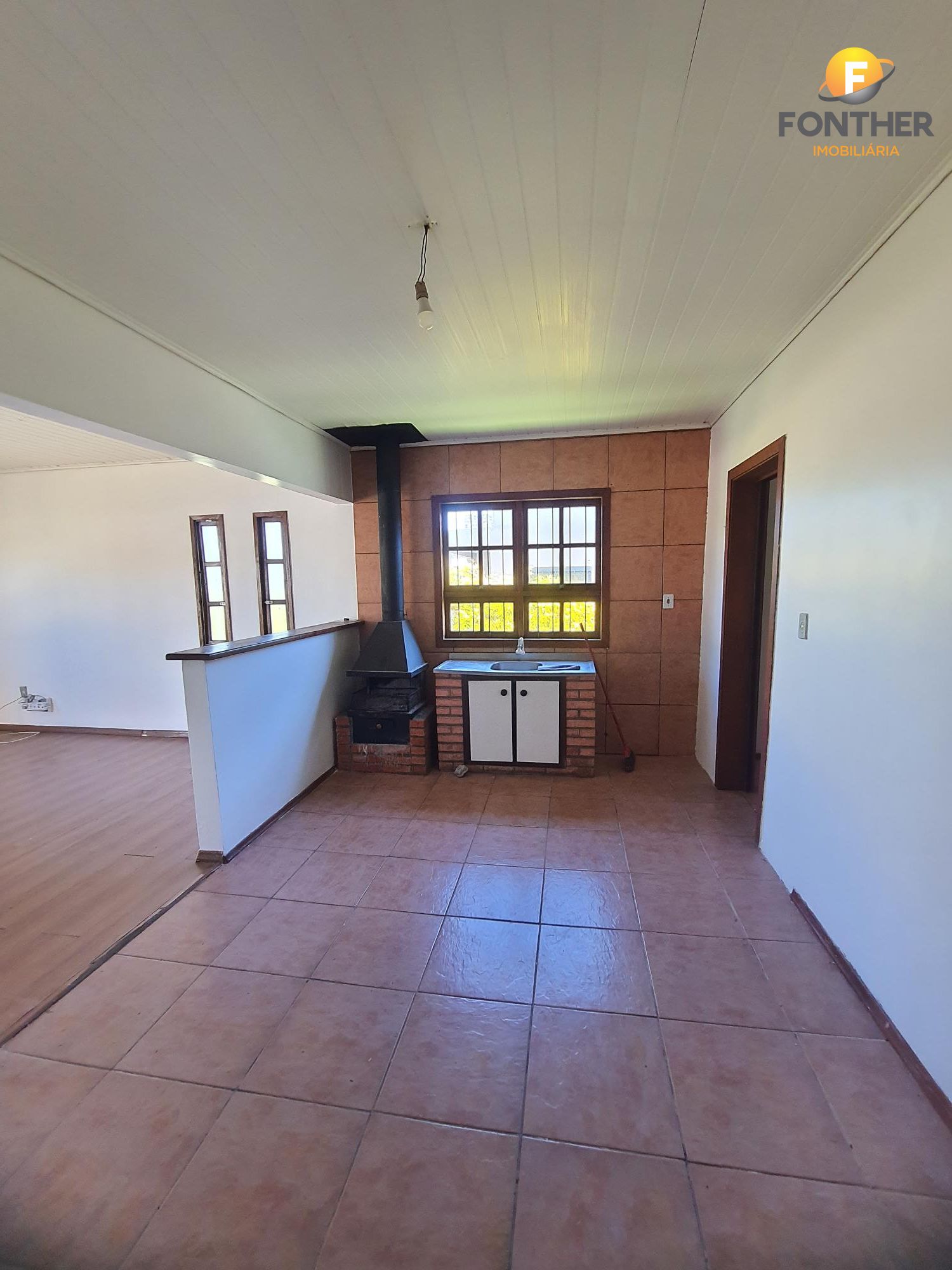 Casa à venda com 3 quartos, 90m² - Foto 9