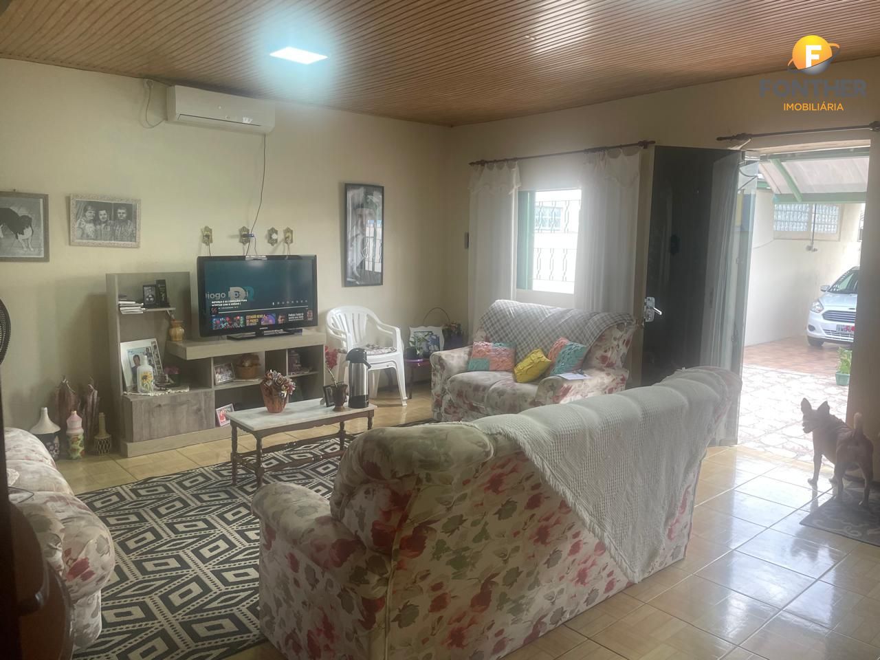 Casa à venda com 3 quartos, 99m² - Foto 4