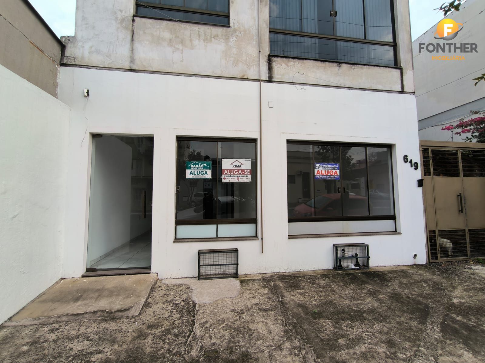 Conjunto Comercial-Sala para alugar com 3 quartos, 78m² - Foto 2